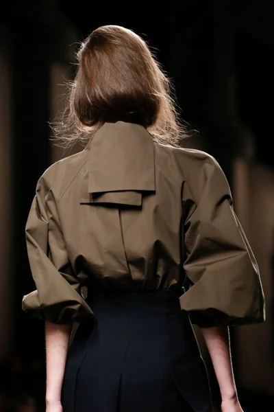 Look 66